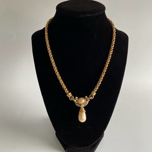 Vintage Jesara Hold tone Statement necklace